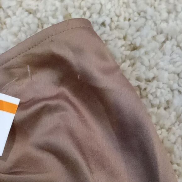 Status By Chenault tan satiny pleated pull on midi skirt 100% poly. Size L NWT - Picture 5 of 5